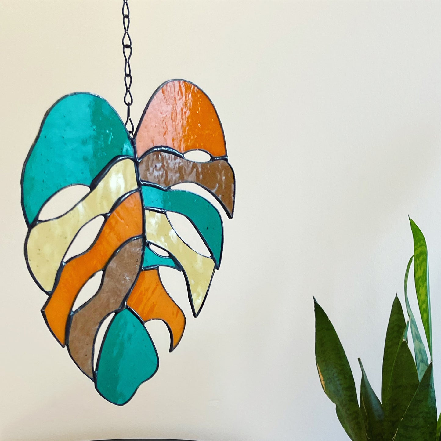 Retro Swiss Cheese Plant / Monstera Leaf Stained Glass Suncatcher